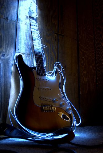 Detail Light Graffiti Guitar Nomer 9
