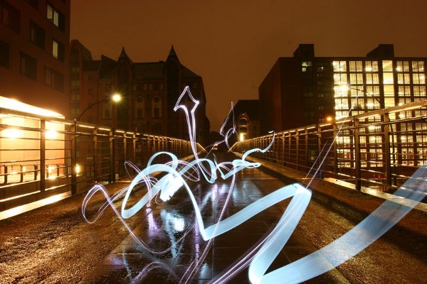 Detail Light Graffiti Photography Nomer 5