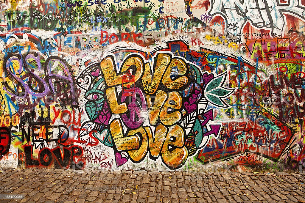 Detail Love Graffiti Background Nomer 33