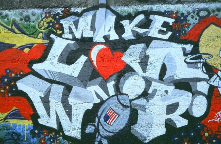 Detail Love Graffiti Background Nomer 40