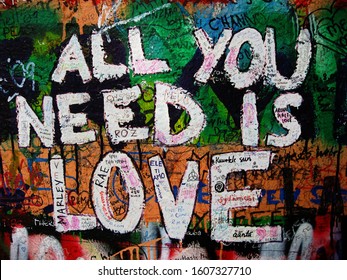 Detail Love Graffiti Background Nomer 41