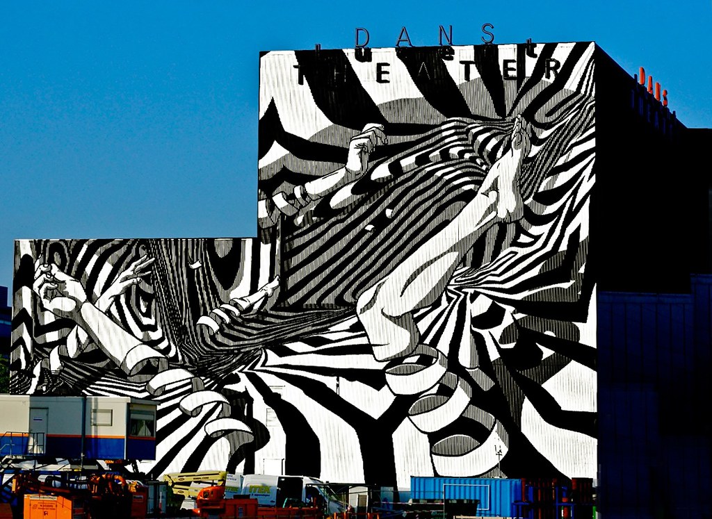 Detail Lucent Graffiti Nomer 13