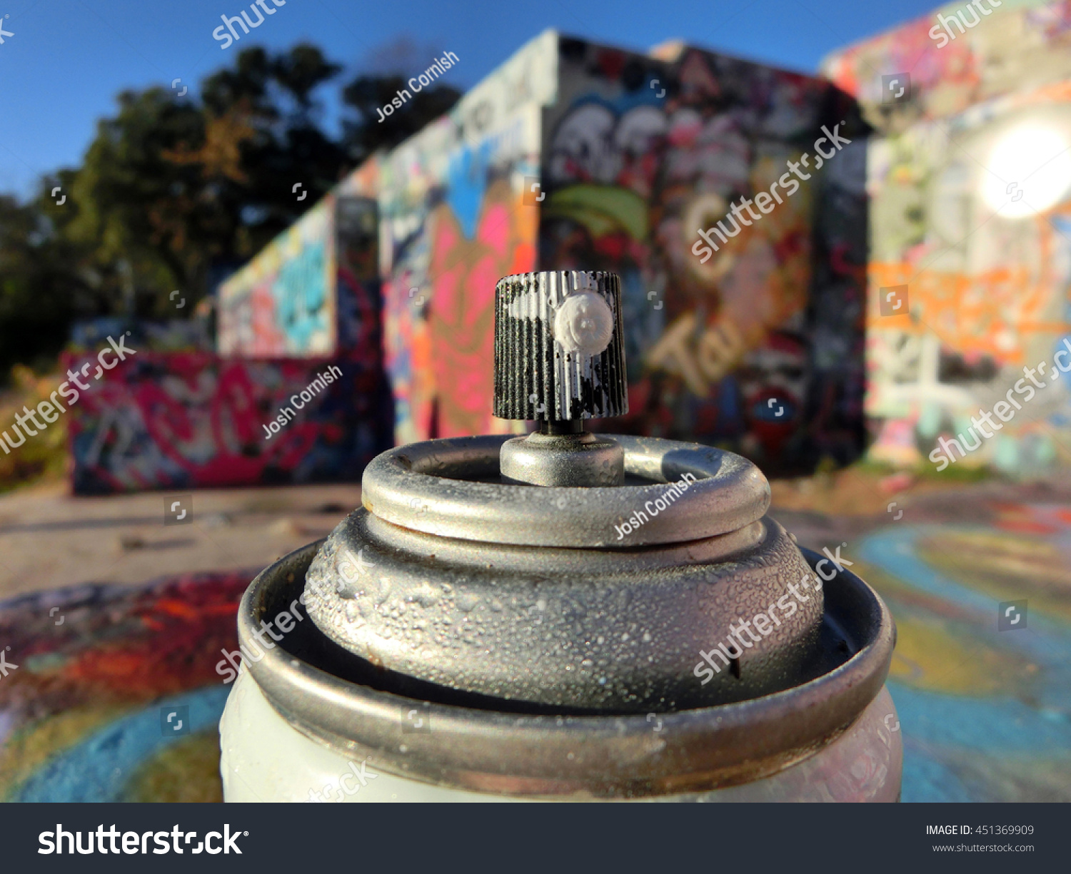 Detail Macro Photography Graffiti Nomer 20