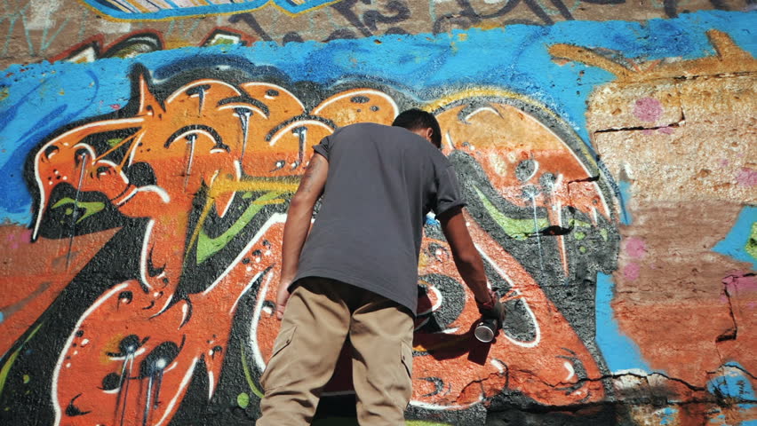 Detail Man Back Graffiti Nomer 17