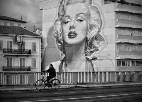 Detail Marilyn Monroe Graffiti Art Nomer 14