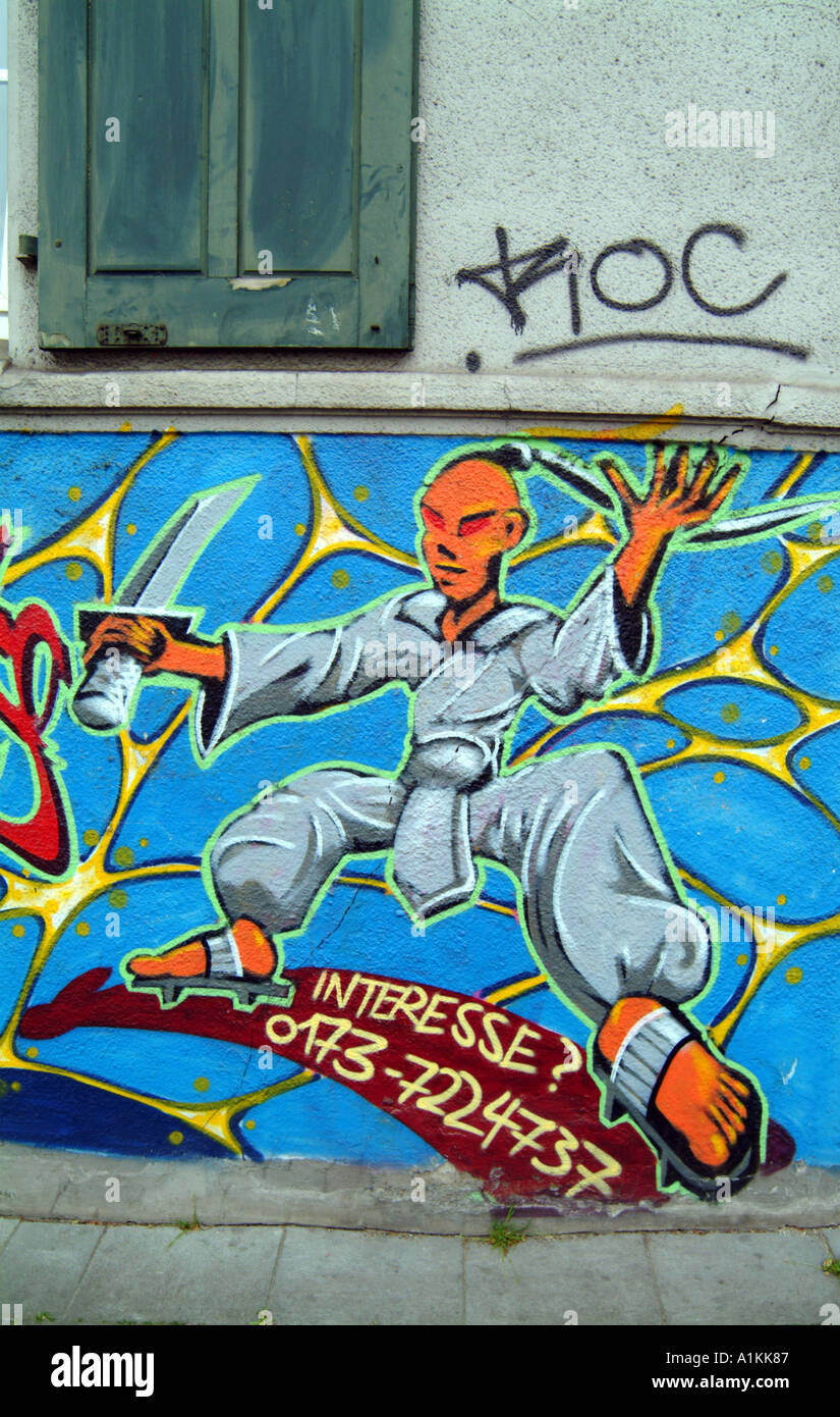 Detail Martial Arts Graffiti Nomer 39