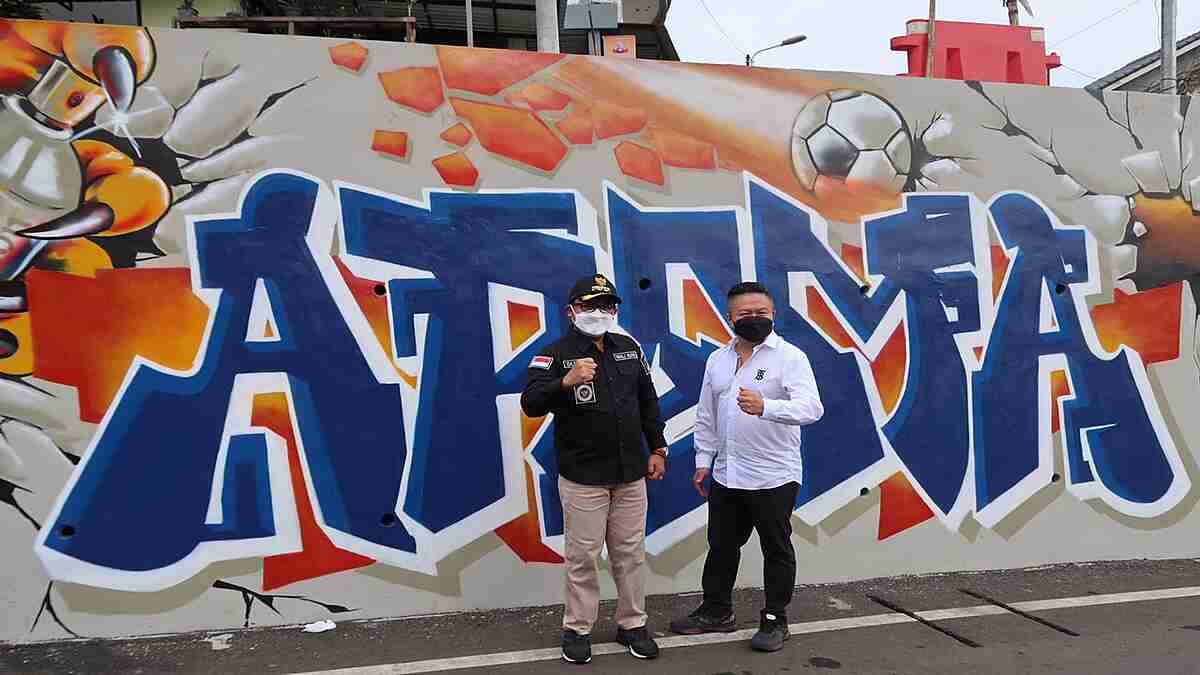 Detail Membuat Graffiti Hias Nomer 31