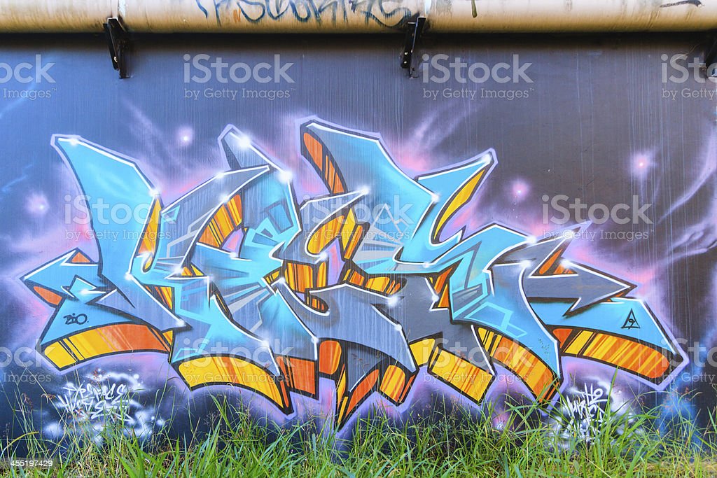 Detail Merek Cat Untuk Membuat Graffiti Di Tembok Nomer 37
