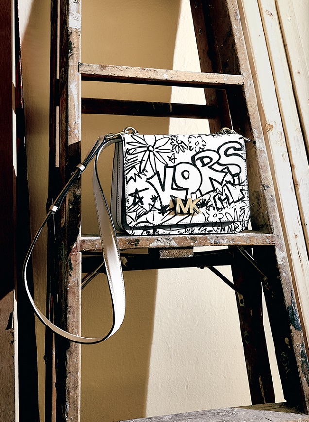 Detail Michael Kors Graffiti Nomer 29