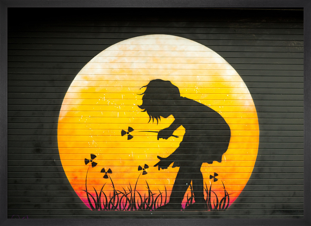 Detail Moon Graffiti Nomer 2