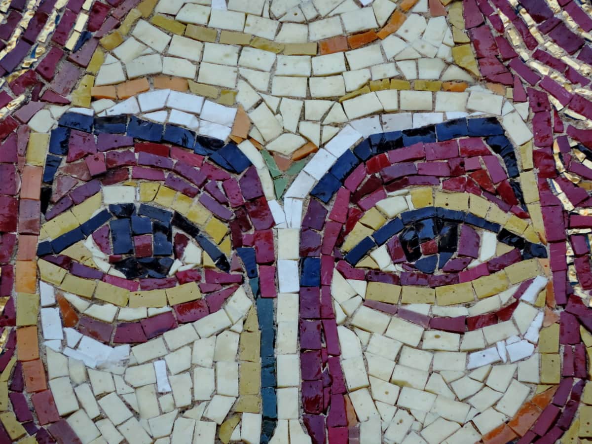 Detail Mosaic Type Graffiti Nomer 22