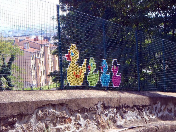 Detail Mosaic Type Graffiti Nomer 51