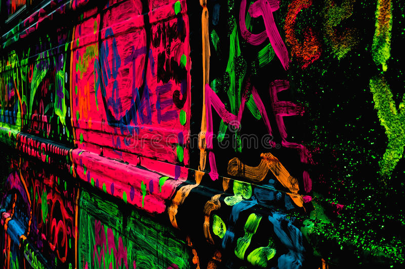 Detail Neon Graffiti Nomer 14