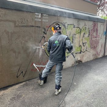 Nettoyage De Graffiti - KibrisPDR