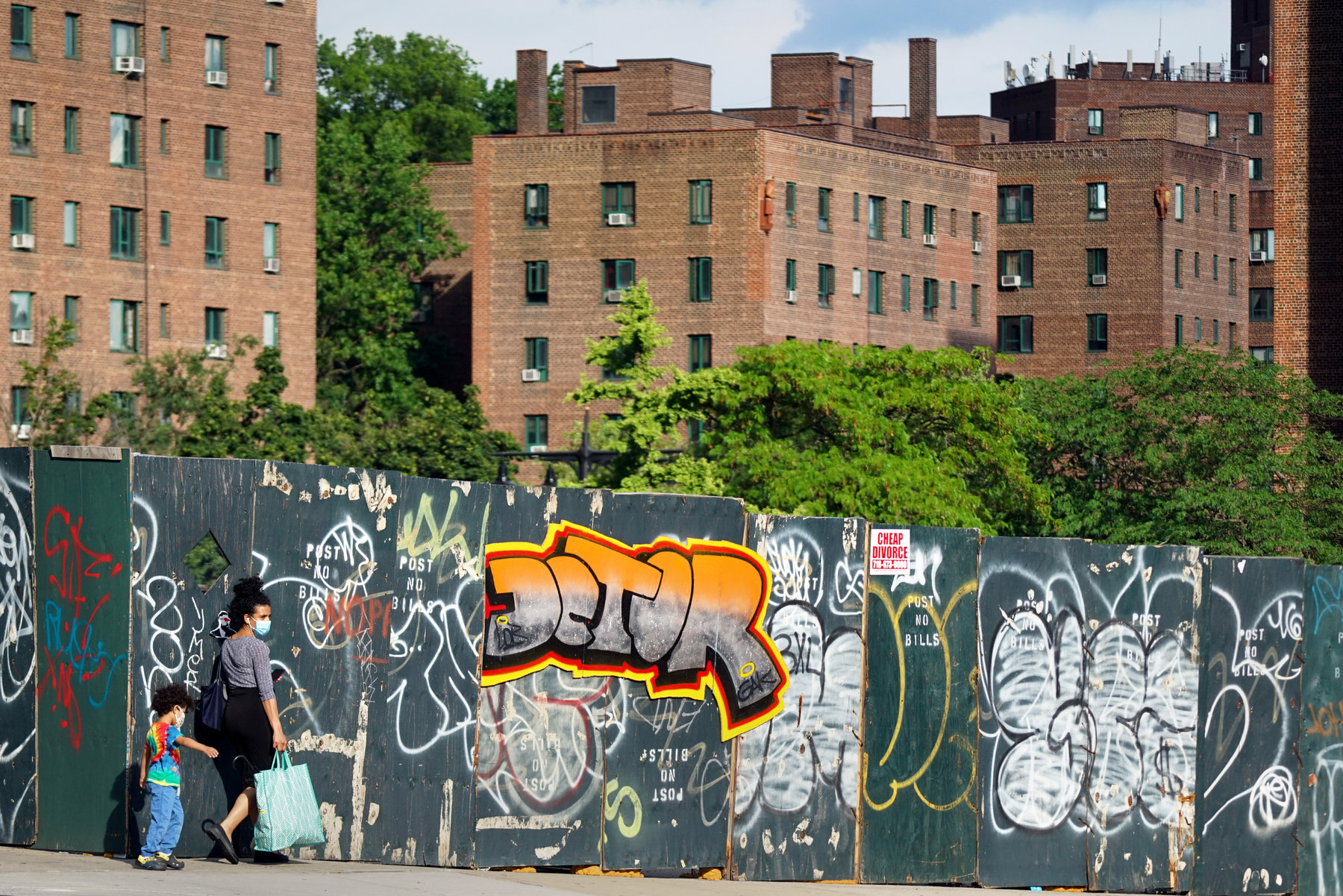 Detail New York Graffiti Artist Nomer 22