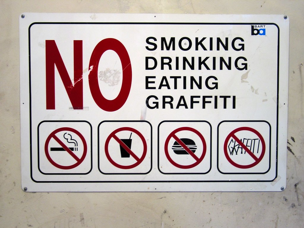Detail No Smoking Graffiti Nomer 24