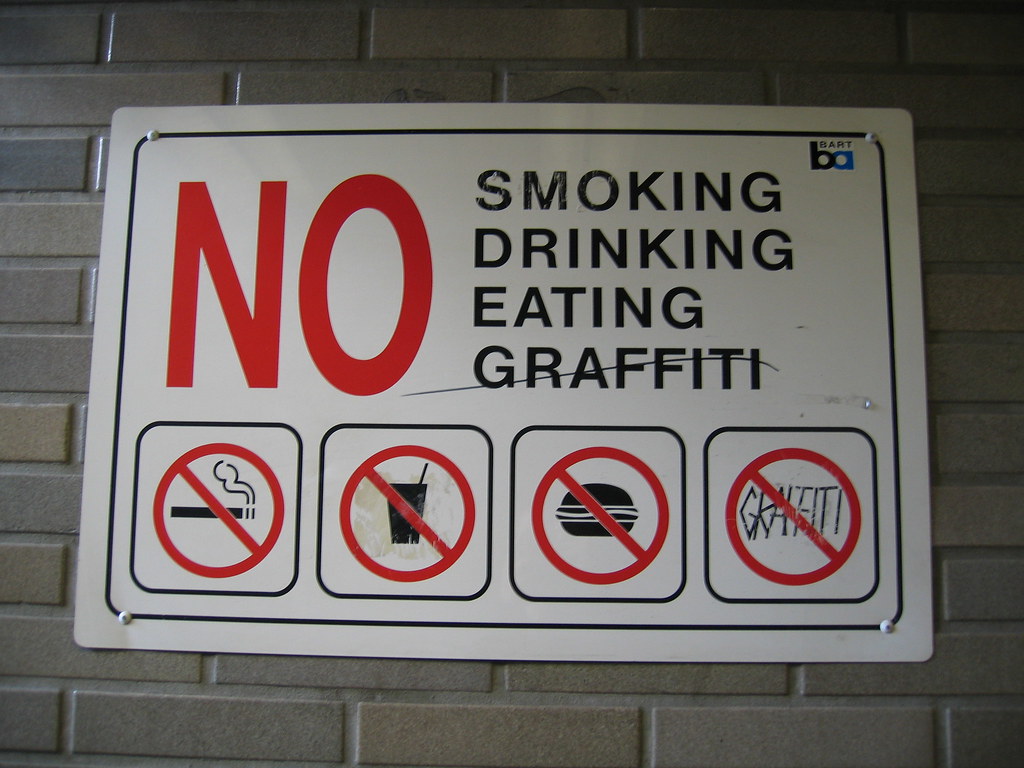 Detail No Smoking Graffiti Nomer 31