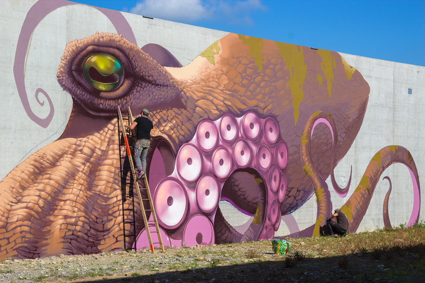 Detail Octopus Graffiti Art Nomer 33