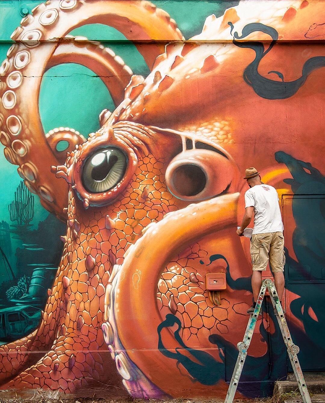 Detail Octopus Graffiti Art Nomer 7