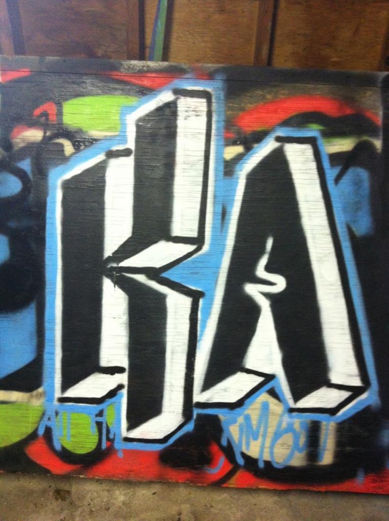 Detail Outline Store Graffiti Nomer 12