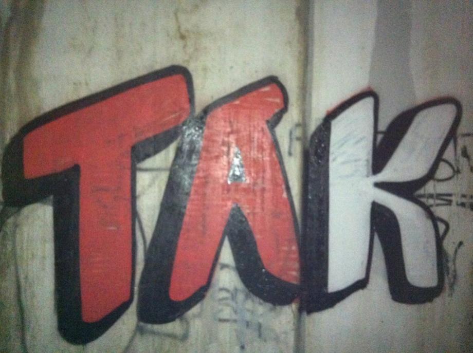 Detail Outline Store Graffiti Nomer 38