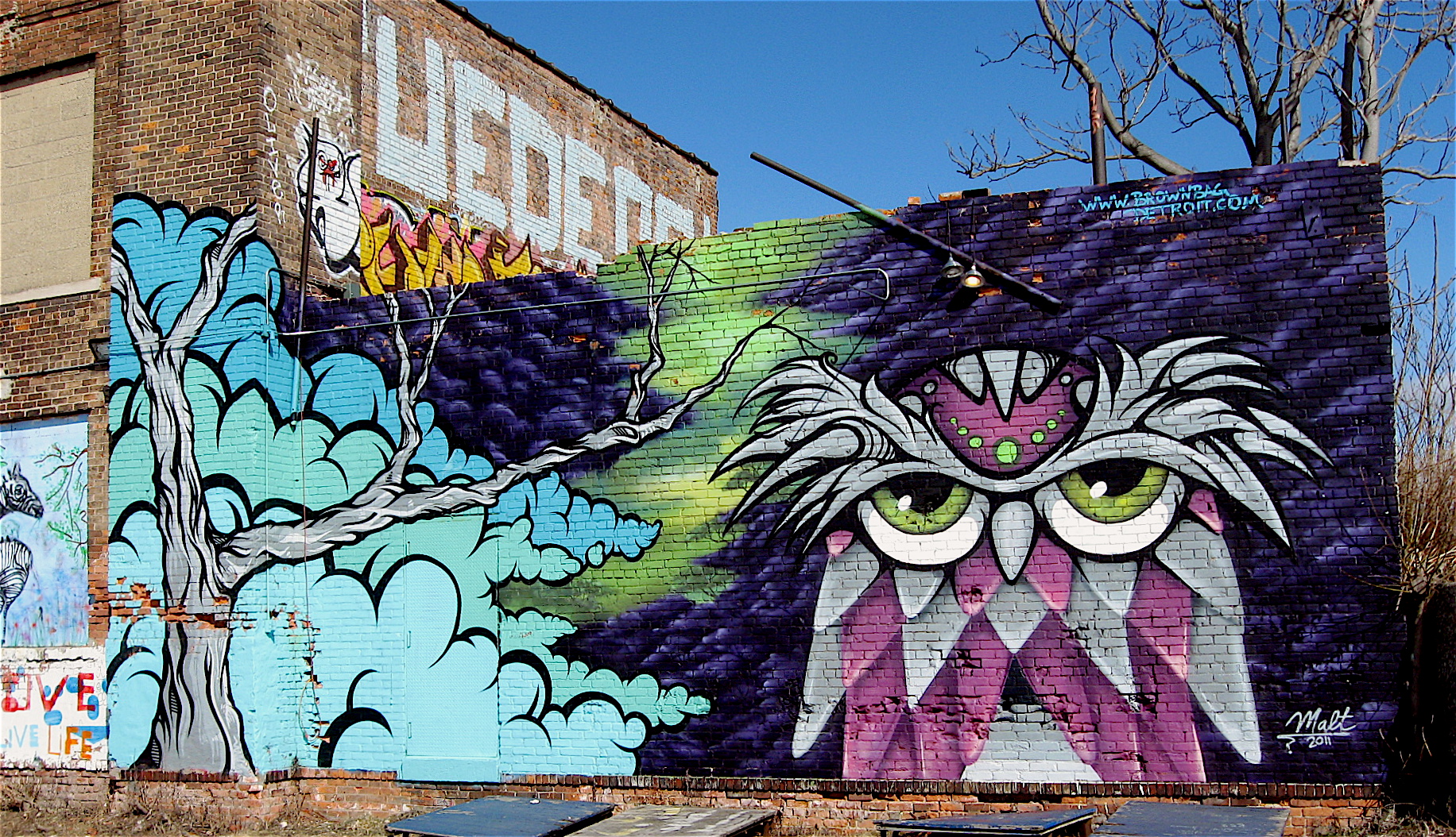 Detail Owl Graffiti Nomer 34