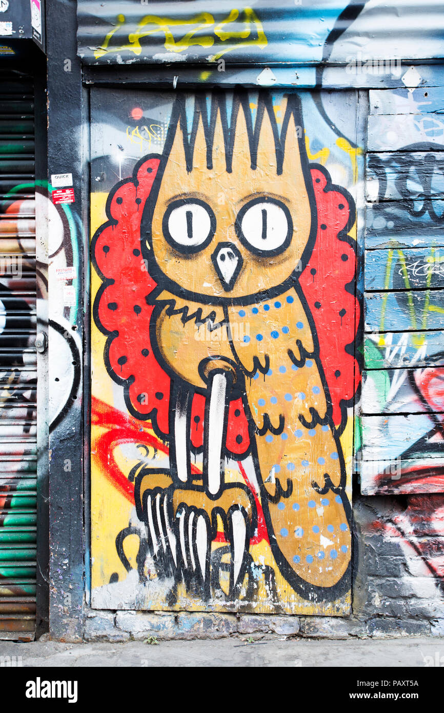 Detail Owl Graffiti Nomer 47