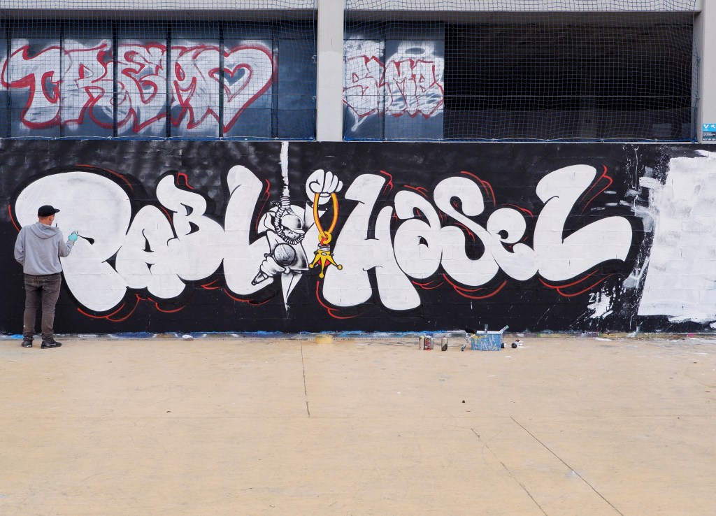 Detail Pablo Graffiti Nomer 6