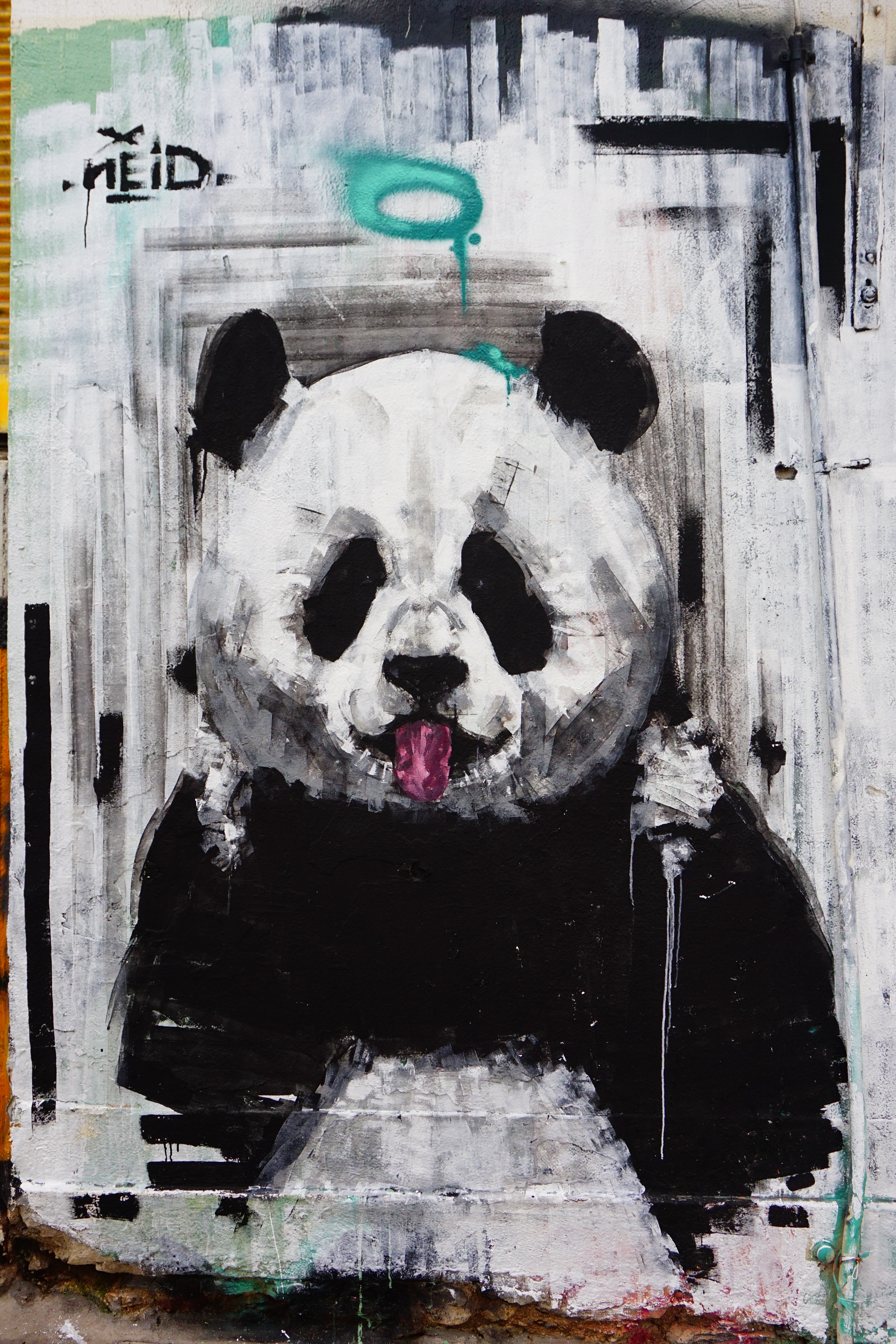Detail Panda Graffiti Art Nomer 26