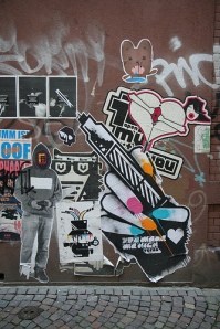 Detail Paste Up Graffiti Nomer 14