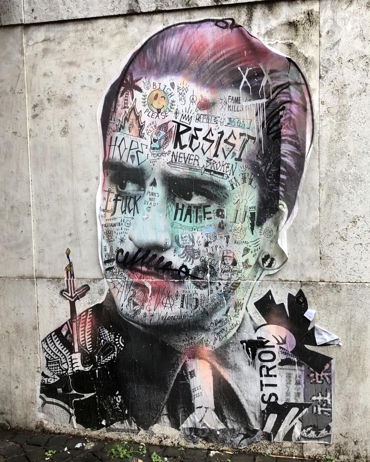 Detail Paste Up Graffiti Nomer 50