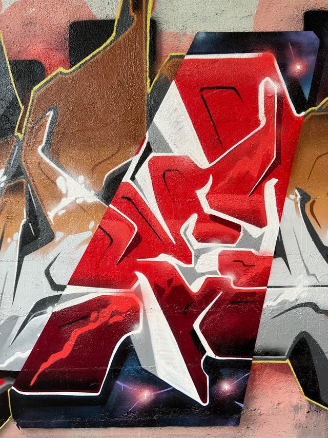 Detail R Graffiti Color Nomer 19