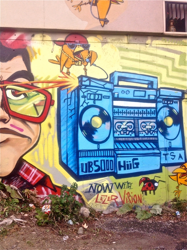 Detail Radio Graffiti Nomer 32