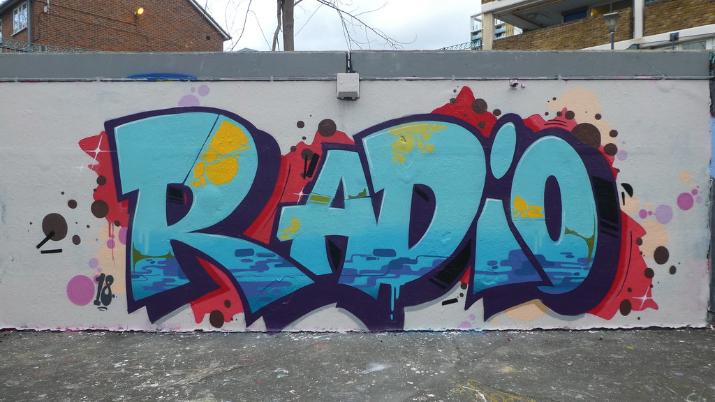 Detail Radio Graffiti Nomer 5