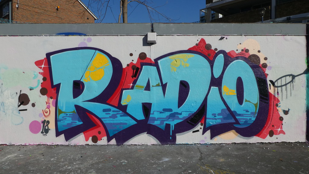 Detail Radio Graffiti Nomer 9