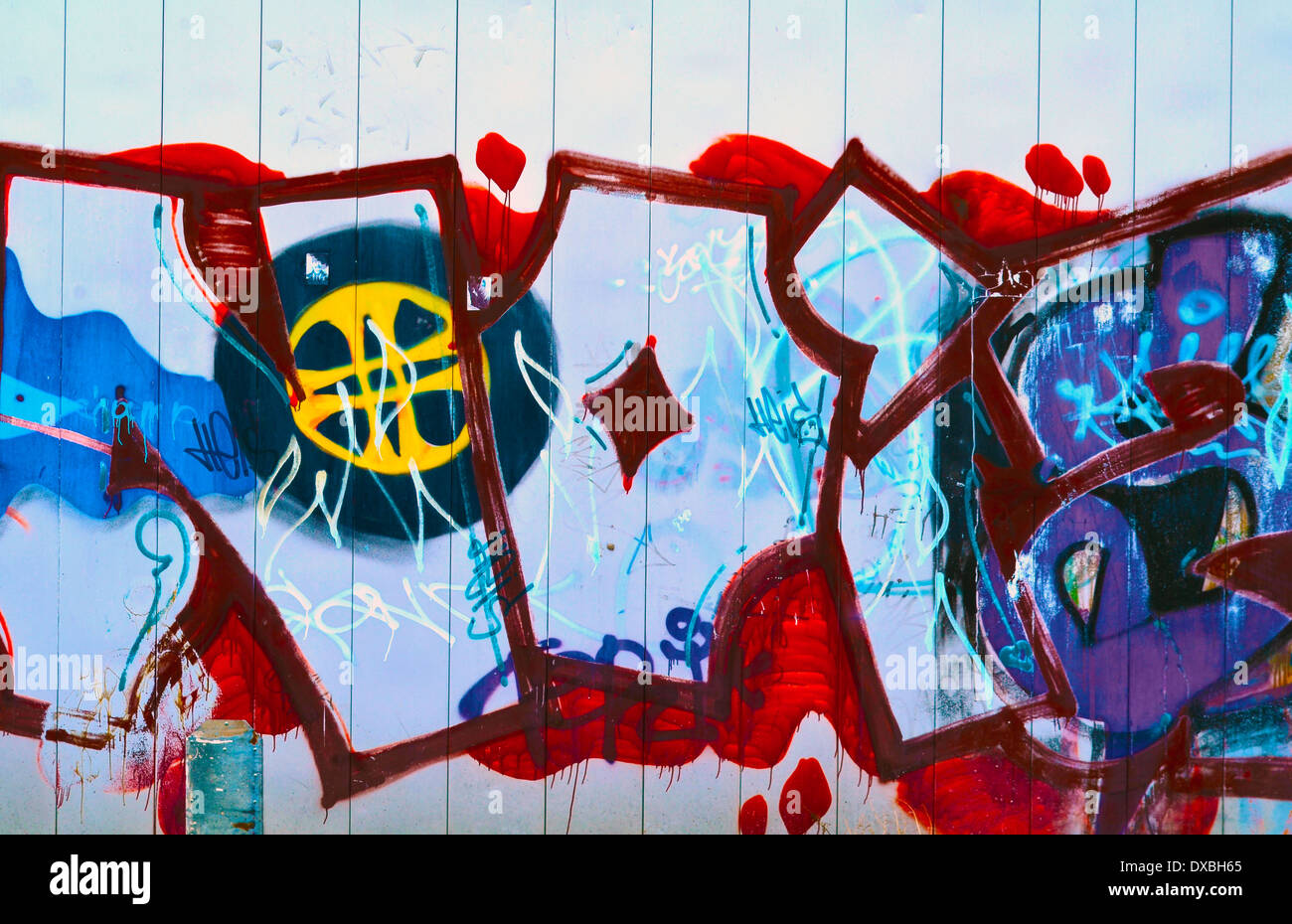 Detail Red And Black Graffiti Wallpaper Nomer 34