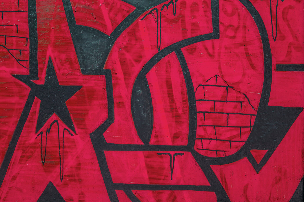 Detail Red Graffiti Wall Nomer 7
