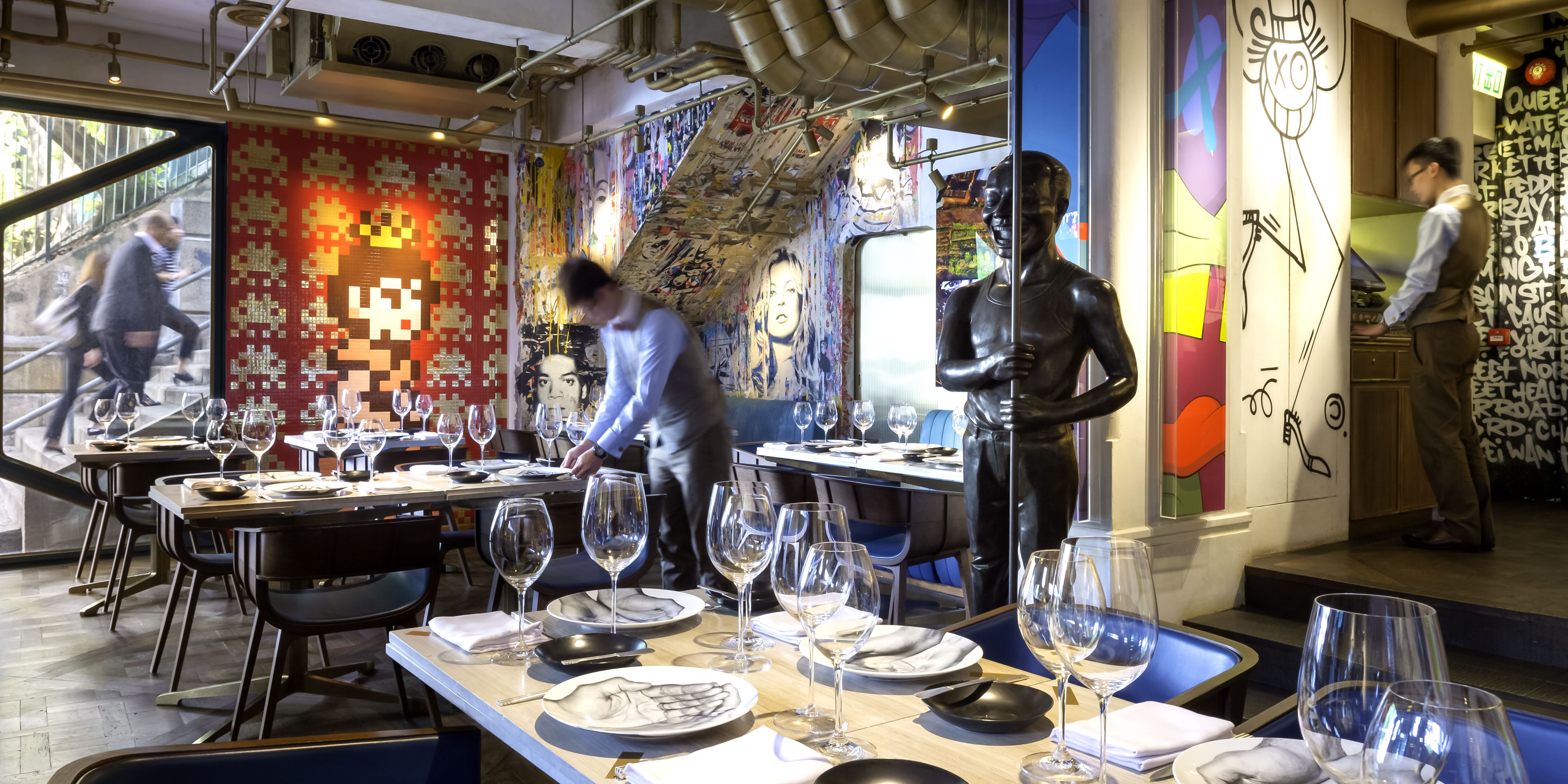 Detail Restaurant Graffiti Nomer 37