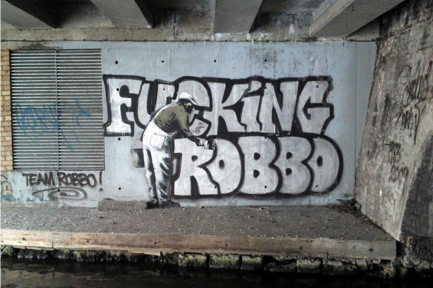 Detail Robbo Piece Graffiti Nomer 13