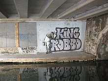 Detail Robbo Piece Graffiti Nomer 9