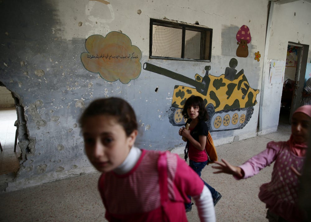 Detail School Children Graffiti In Syria Nomer 24
