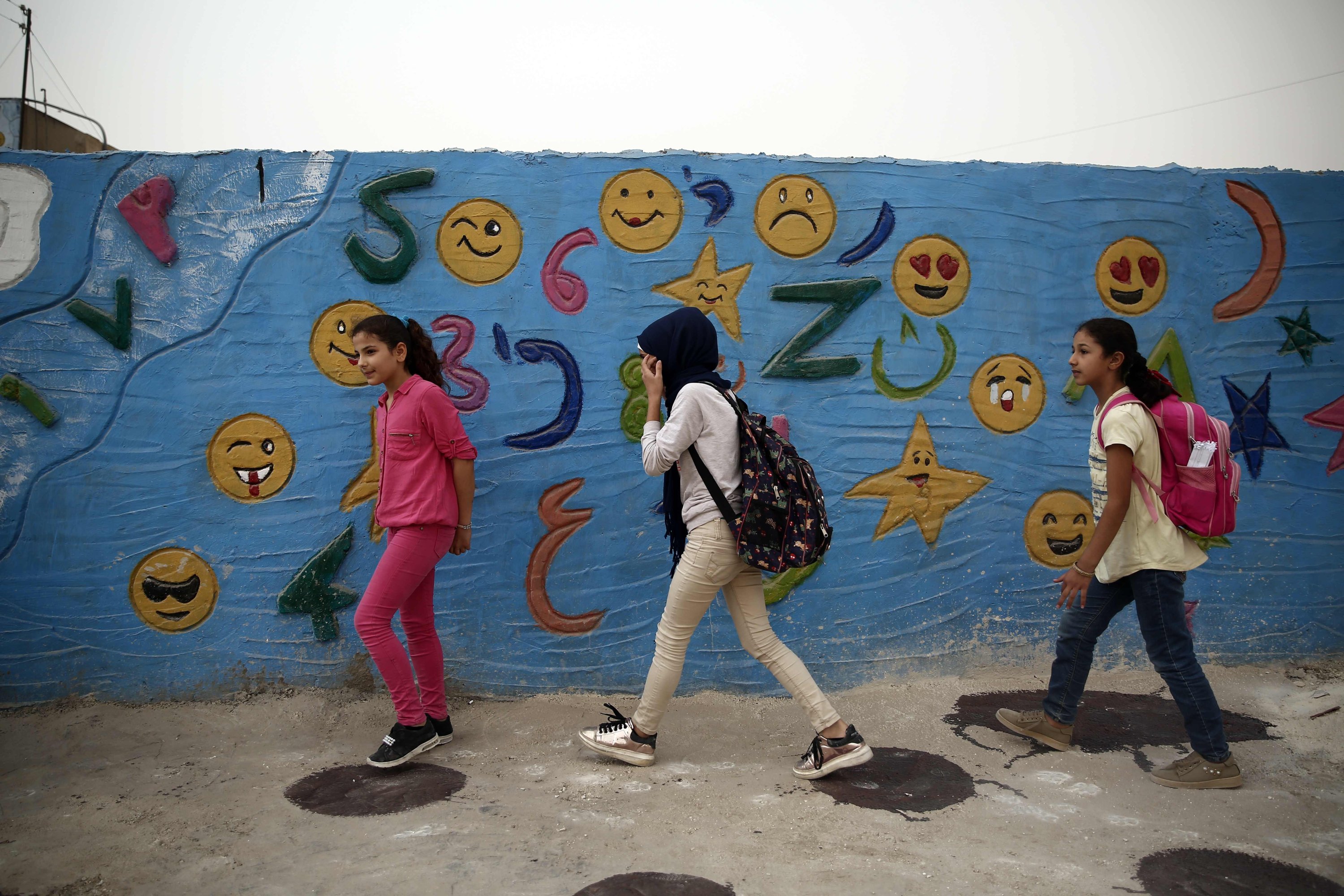 Detail School Children Graffiti In Syria Nomer 48