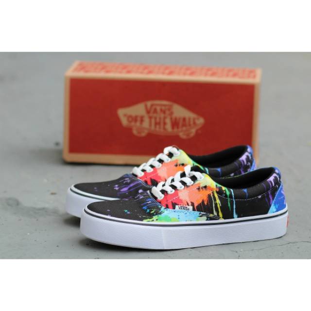 Sepatu Vans Graffiti - KibrisPDR