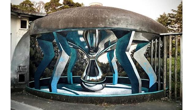 Detail Sergio Odieth Membuat Karya Graffiti Ilusi Optik Nomer 6