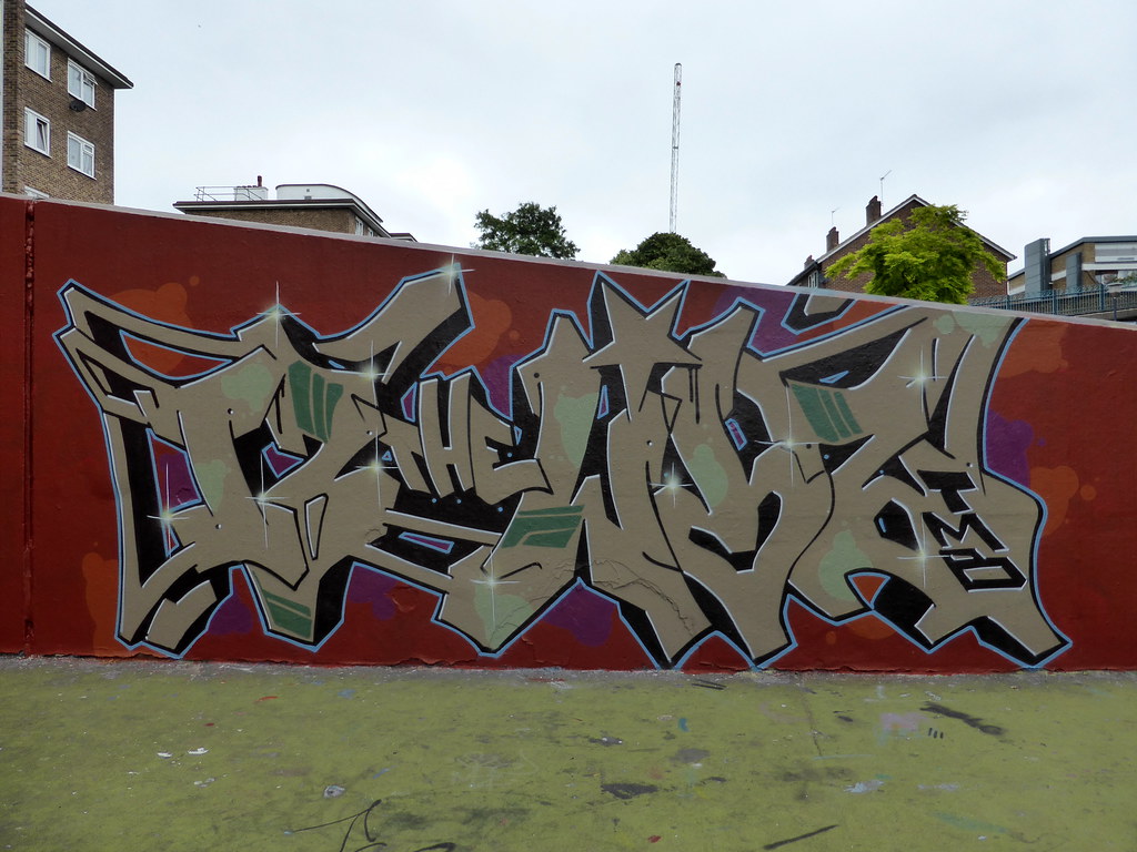 Detail Siniser Graffiti Nomer 38