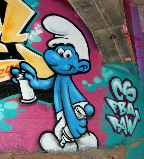 Detail Smurf Graffiti Nomer 10