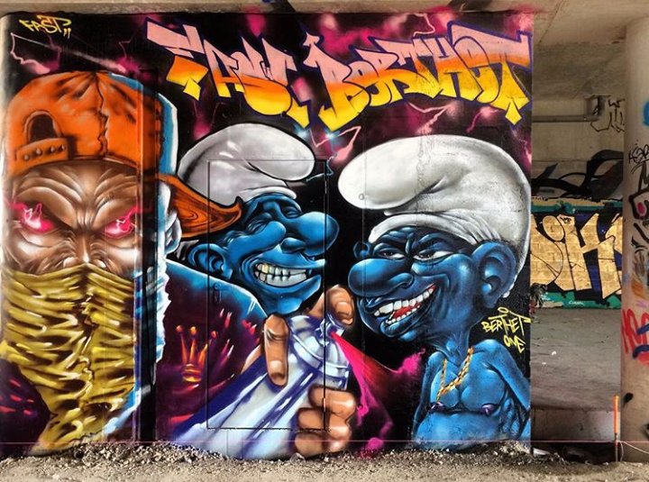 Detail Smurf Graffiti Nomer 20