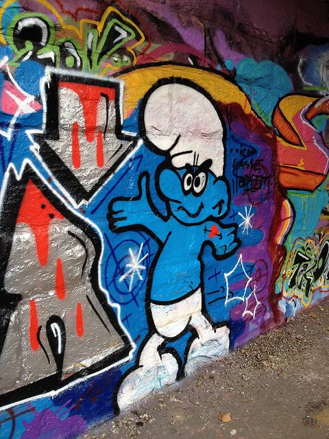 Detail Smurf Graffiti Nomer 4