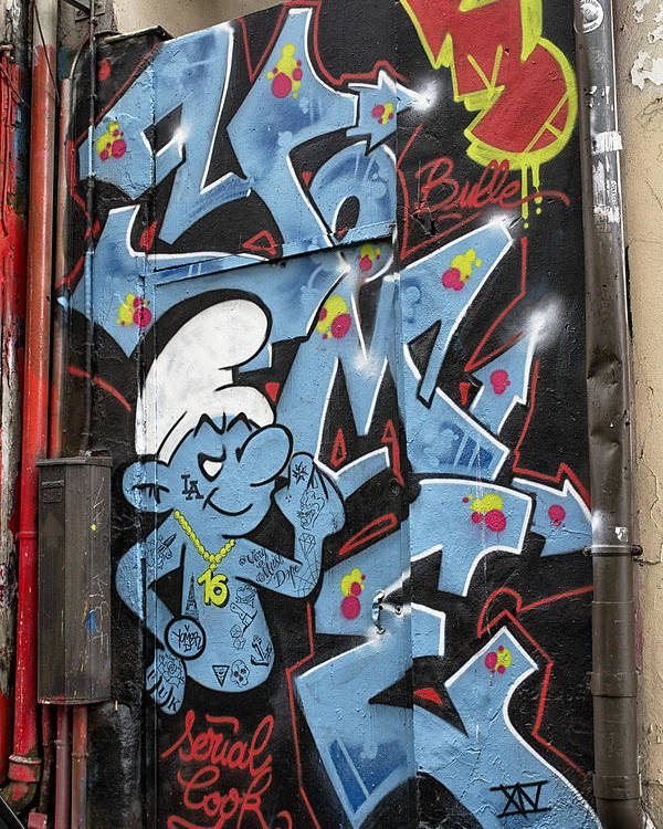 Detail Smurf Graffiti Nomer 6