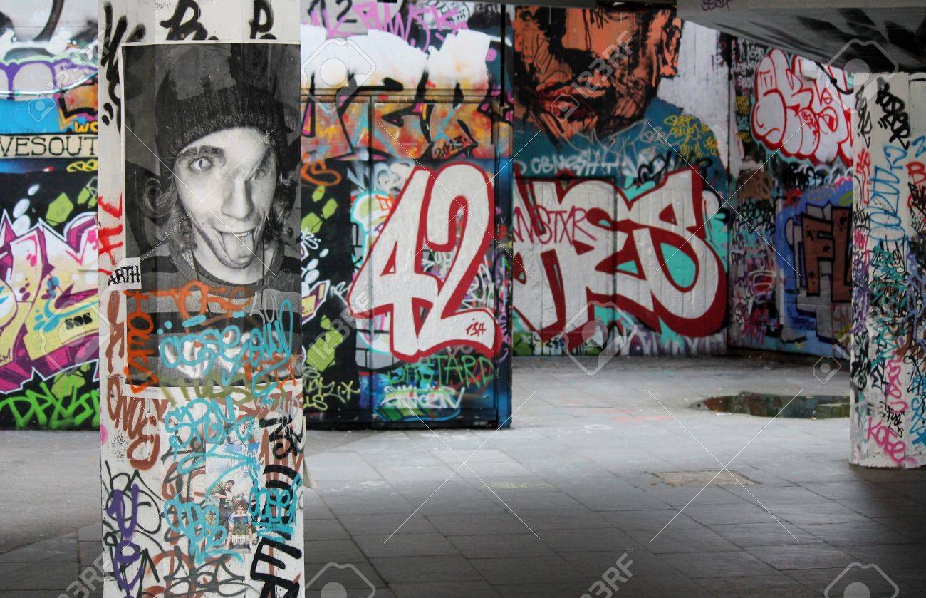 Detail Southbank Graffiti Nomer 17